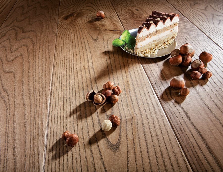 Parketti Saarni, Grande Hazelnut, 1-sauvainen, viistetty, harjattu, petsattu, luonnonöljy