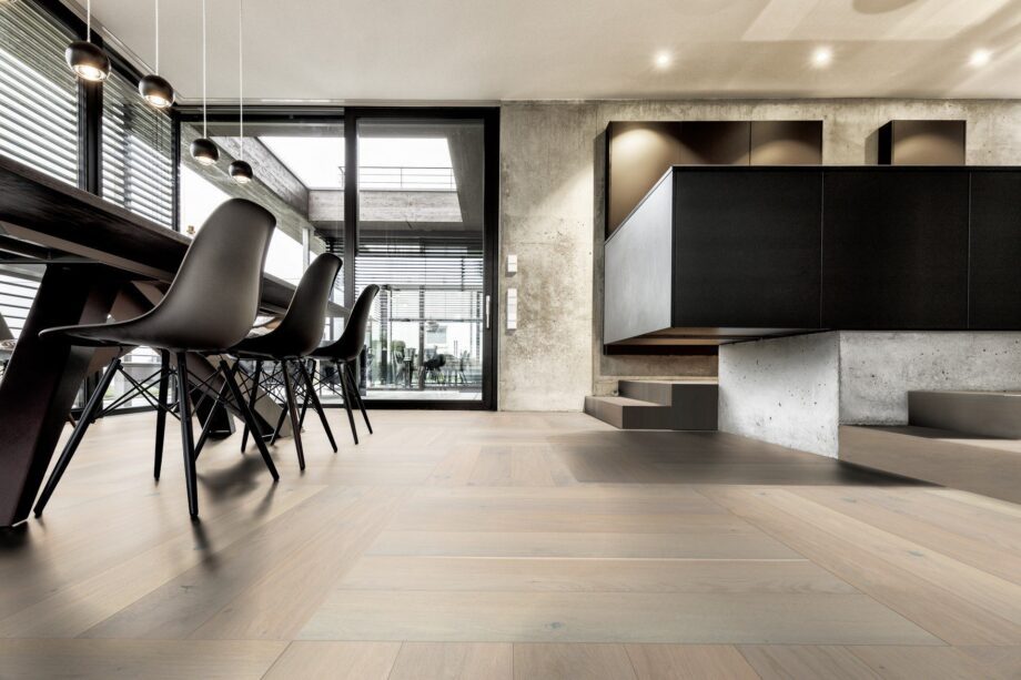 Parketti Tammi, ter Hürne, Oak sand grey, harjattu, viistetty, luonnonöljy – 4