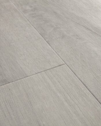 Vinyylilattia SPC Quick Step cotton oak cold grey alpha medium planks, viistetty