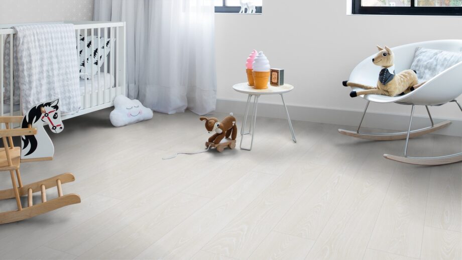 Laminaatti Quick-Step Classic Frosty White Oak