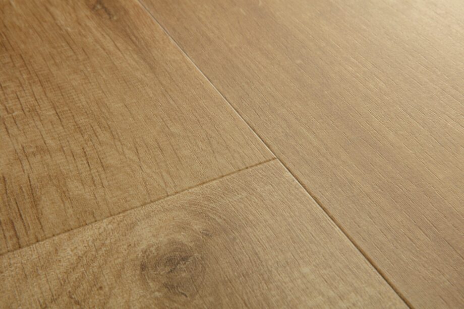 lvt-parkett-quick-step-bloom-cotton-oak-deep-natural LVT parkett Quick-Step Bloom Cotton Oak Deep Natural helepruuni tooniga ja rustikaalse tammelaua disainiga