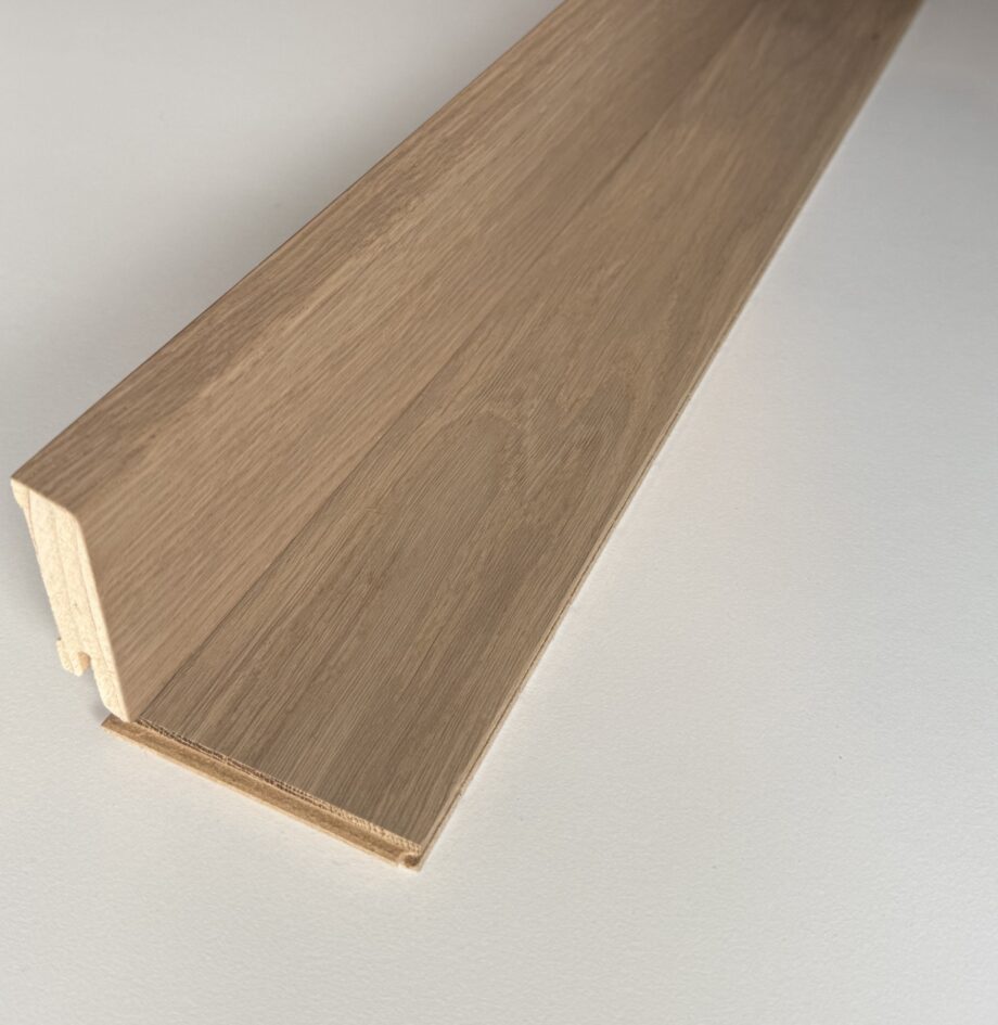 Jalkalista-viilutettu-tammi-valkoöljytty-profiili-15×60mm Jalkalista-viilutettu-tammi-valkoöljytty-profiili-15×60mm