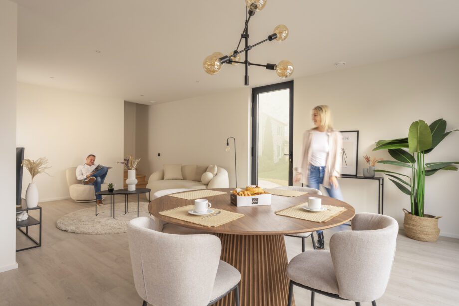 Tugevdatud südamikuga LVT vinüülparkett Floorify Plank Coconut F051 3 Tugevdatud südamikuga LVT vinüülparkett Floorify Plank Coconut F051