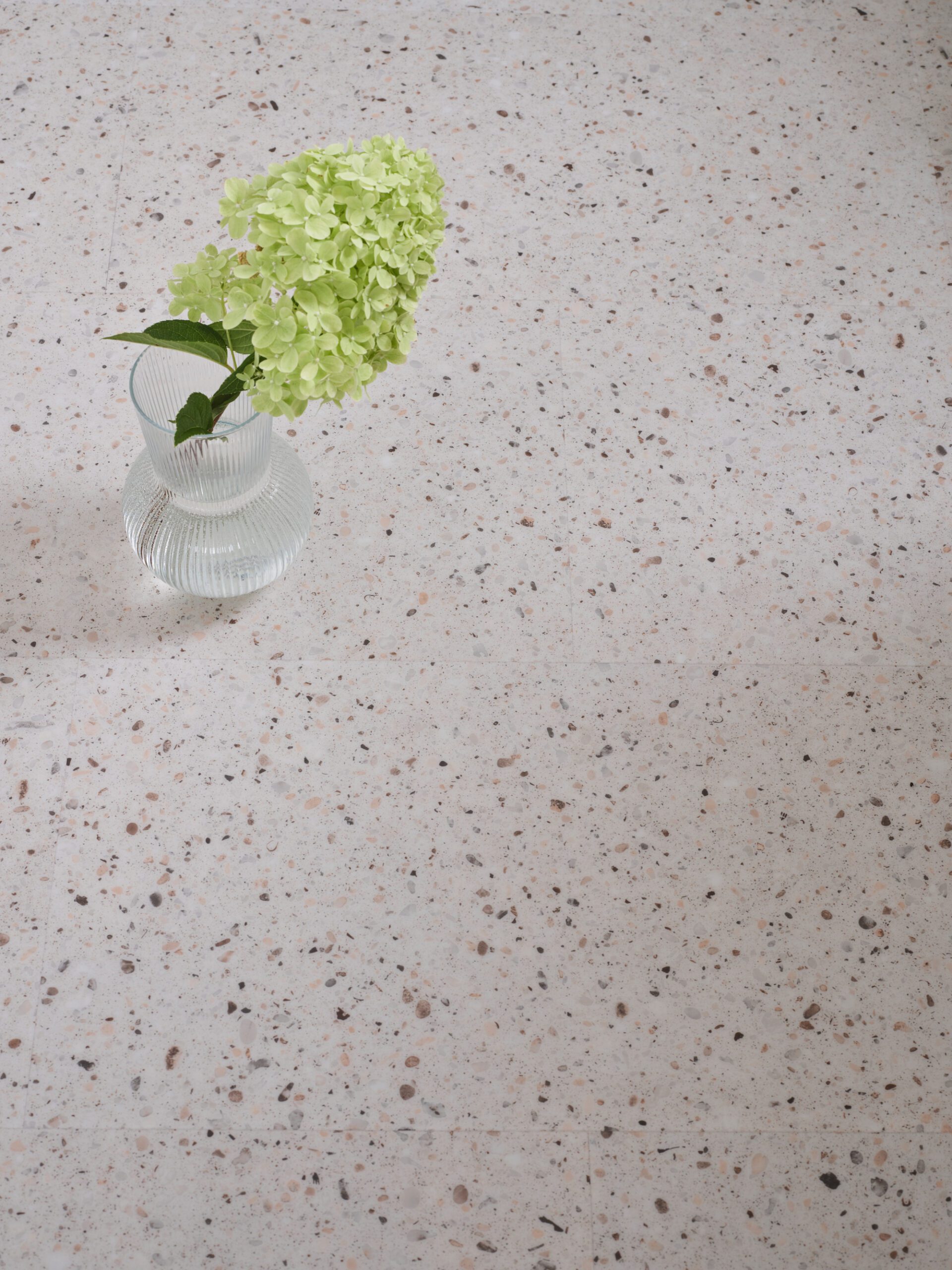 Tugevdatud südamikuga LVT vinüülplaat Floorify Small Tile Piccolo F532