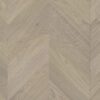 Chevron tammiparketti Esta AB Sandstone 575 mm erittäin mattalakattu – lähikuva Chevron tammiparketti Esta AB Sandstone 575 mm erittäin mattalakattu – 2