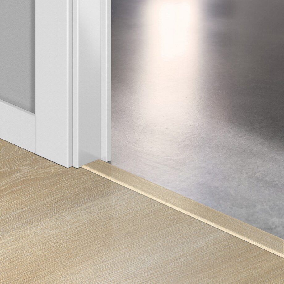 Incizo 5in1 -siirtymälista Quick-Step Estate Oak Beige laminaatille, 13x48x2150 mm Incizo 5in1 -siirtymälista Quick-Step Estate Oak Beige laminaatille, 13x48x2150 mm