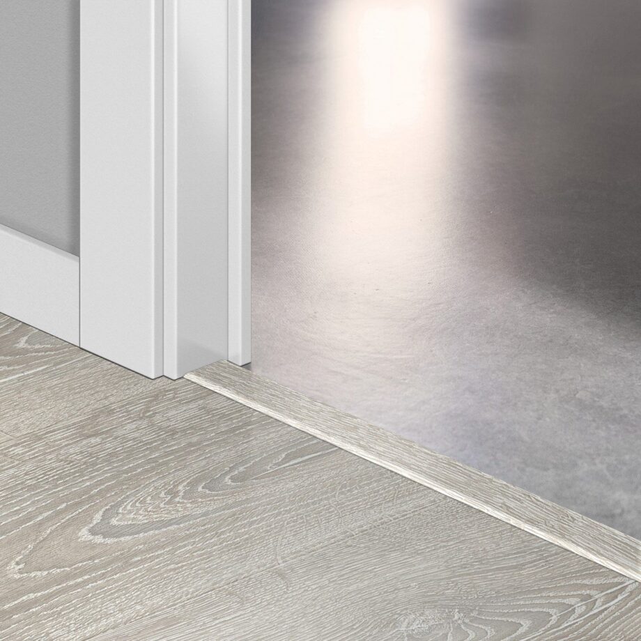 Incizo 5in1 -siirtymälista Quick-Step Patina Classic Oak Grey laminaatille, 13x48x2150 mm