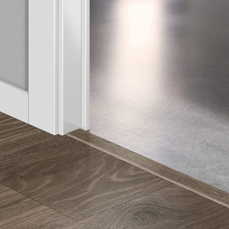 Incizo 5in1 -siirtymälista Quick-Step Woodland Oak Brown laminaatille, 13x48x2150 mm Incizo 5in1 -siirtymälista Quick-Step Woodland Oak Brown laminaatille, 13x48x2150 mm