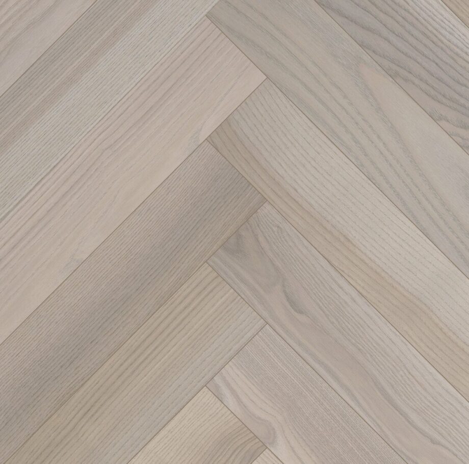 Kalanruotoparketti saarni Esta Elegant Sandstone Original 700 mm erittäin mattalakattu Kalanruotoparketti saarni Esta Elegant Sandstone Original 700 mm erittäin mattalakattu