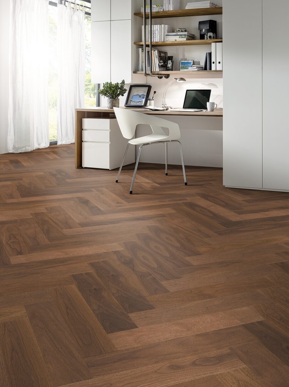 Kalasabaparkett Parky Swing Smoked Walnut Premium – interjöör Kalasabaparkett Parky Swing Smoked Walnut Premium – interjöör