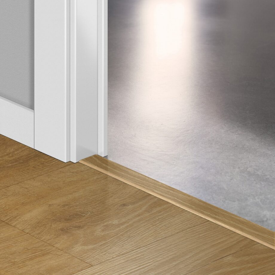 qsincp03546-1 Incizo 5in1 -siirtymälista Quick-Step Woodland Oak Natural laminaatille, 13x48x2150 mm