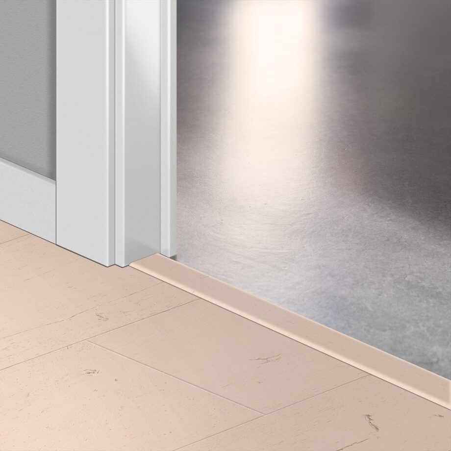 Incizo 5in1 -siirtymälista Quick-Step Painted Oak Rose laminaatille, 13x48x2150 mm