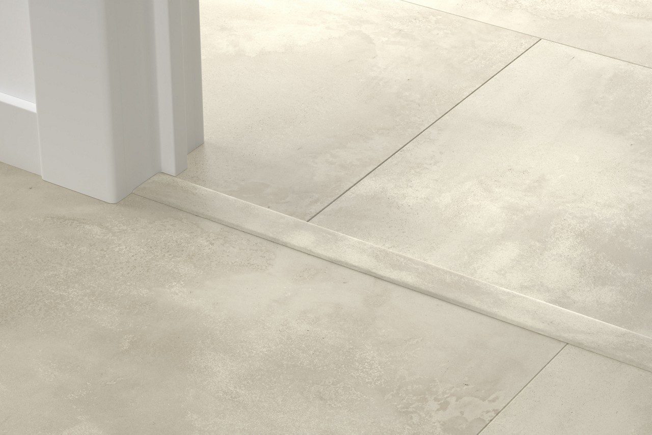 Incizo 5in1 -siirtymälista Quick-Step Stained Concrete laminaatille, 13x48x2150 mm