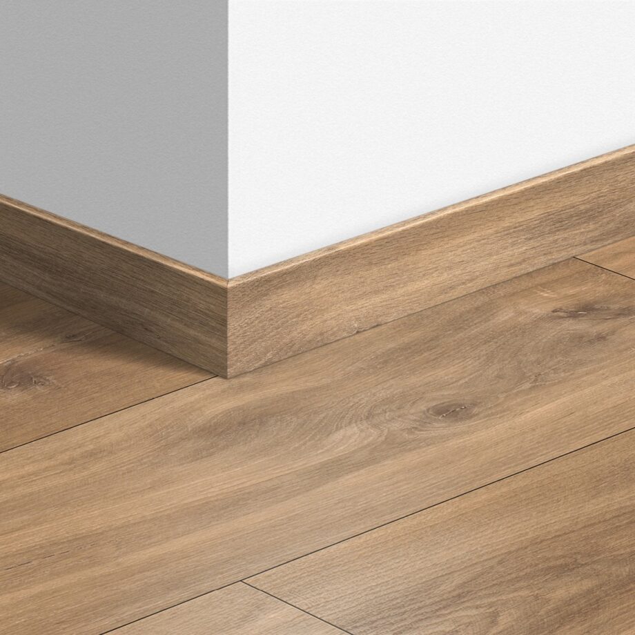 qssk01487-1 Jalkalista Quick-Step Midnight Oak Natural laminaatille, MDF, 12x58x2400 mm