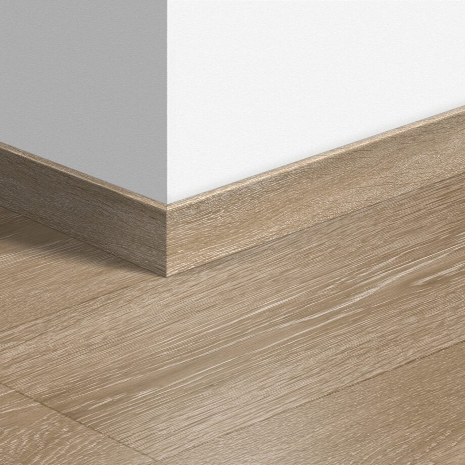 qssk03555-1 Jalkalista Quick-Step Valley Oak Light Brown laminaatille, MDF, 12x58x2400 mm
