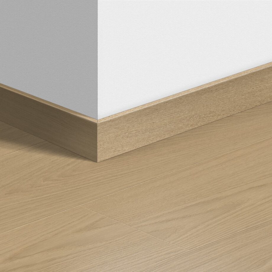 Jalkalista Quick-Step Beige Varnished Oak laminaatille, MDF, 12x58x2400 mm