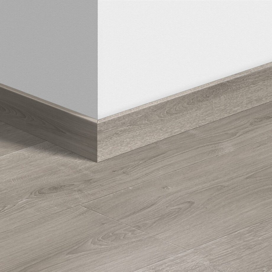 qssk04765-1 Jalkalista Quick-Step Brushed Oak Grey laminaatille, MDF, 12x58x2400 mm