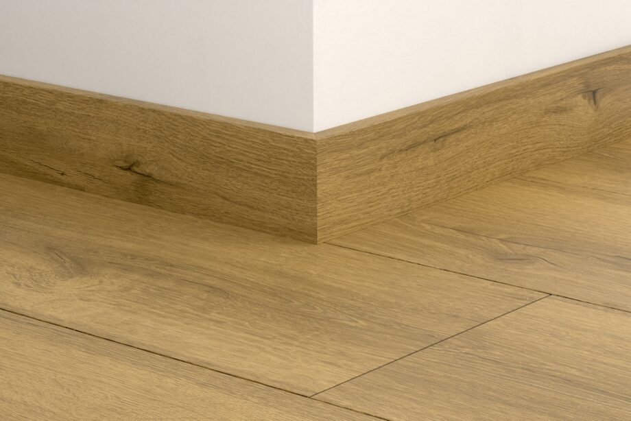 Jalkalista Quick-Step Light Classic Oak laminaatille, MDF, 12x58x2400 mm