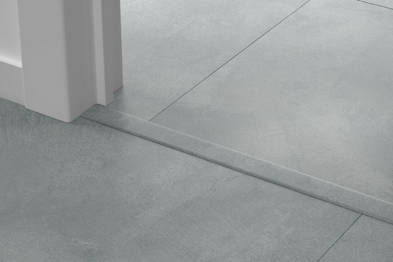 Incizo 5in1 -siirtymälista Quick-Step Soft Sky LVT-vinyylilattialle (Alpha), 8x45x2000 mm