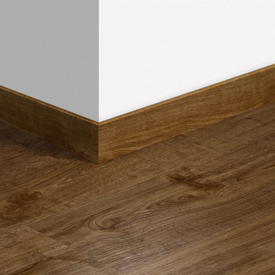 qsvsk40090-1 Jalkalista Quick-Step Autumn Oak Brown LVT-vinyylilattialle, vedenkestävä, 12x58x2400 mm