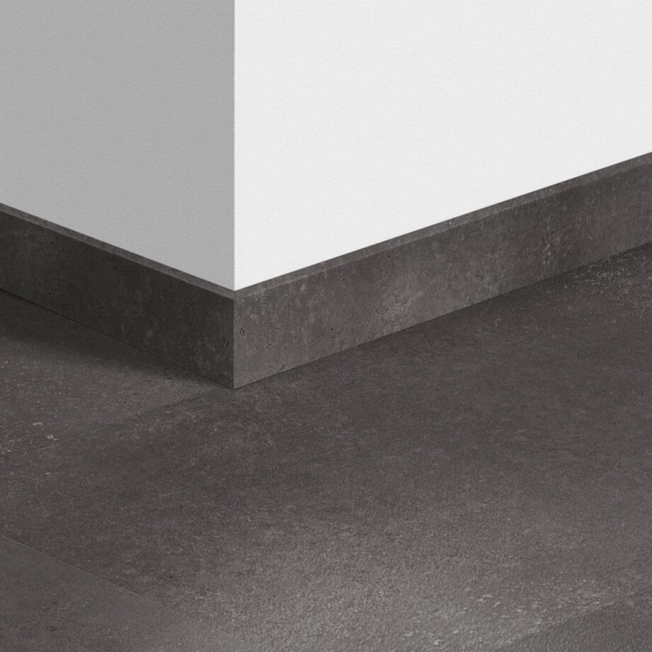 qsvsk40231-1 Jalkalista Quick-Step Volcanic Rock LVT-vinyylilattialle, vedenkestävä, 12x58x2400 mm
