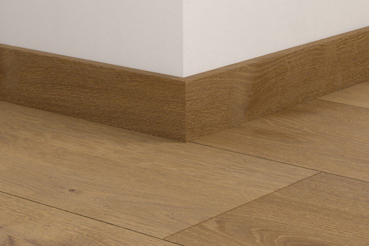 Jalkalista Quick-Step Elegant Oak Fumed LVT-vinyylilattialle, vedenkestävä, 12x58x2400 mm