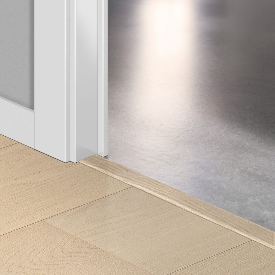 Incizo 5in1 -siirtymälista Quick-Step Polar Oak Matt parketille, puuviilu, 17x54x2150 mm