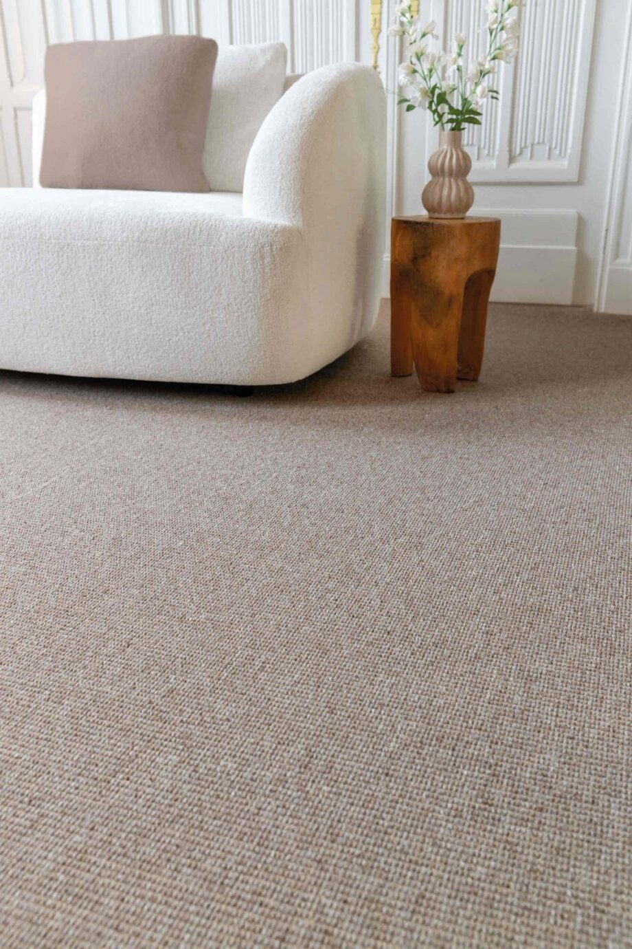 Villainen kokolattiamatto Creatuft Porto 1 White – kuva 3 Villainen kokolattiamatto Creatuft Porto 40 Greige – 3