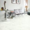 4409_8736_Vinyylilattia-LVT-QUICK-STEP-Marmori-valkoinen-AMCL40136-3-plus