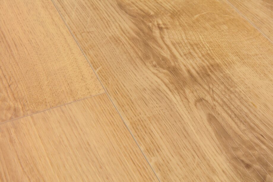 4709_9970_LVT-Vinuulparkett-QUICKSTEP-tamm-naturaal-faasitud-BAGP40023-1-plus