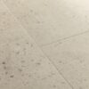 lvt-porandakate-quick-step-illume-oyster-concrete LVT põrandakate Quick-Step Illume Oyster concrete helehalli tooni ja säbrulise betooni disainiga