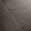 vinuulparkett-quick-step-illume-soft-graphite Vinüülparkett Quick-Step Illume Soft graphite tumeda grafiit tooniga ja betooni disainiga.