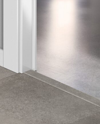 Incizo 5in1 -siirtymälista Quick-Step Concrete Rock LVT-vinyylilattialle (Alpha), 8x45x2000 mm