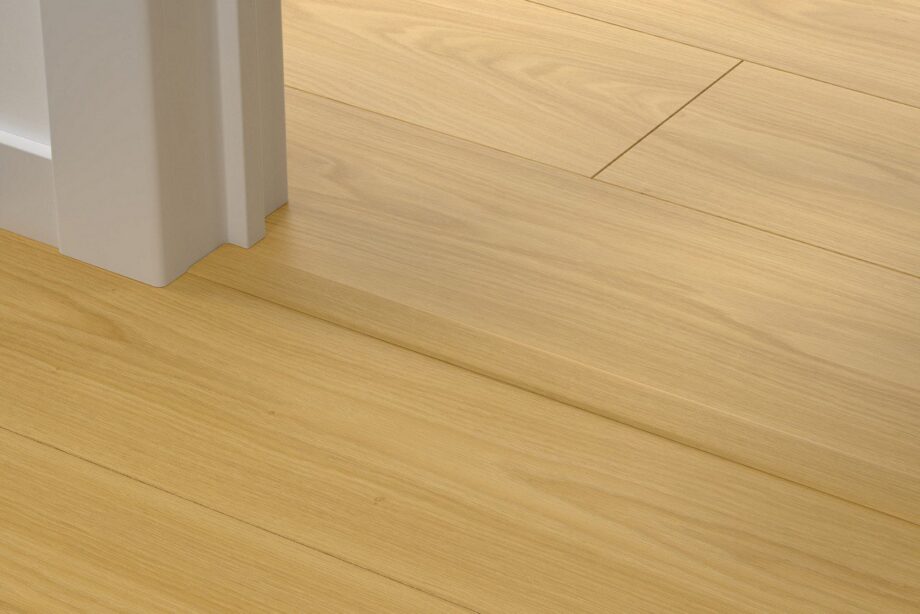 Incizo 5in1 -siirtymälista Quick-Step Biscuit Brown Oak laminaatille, 13x48x2150 mm