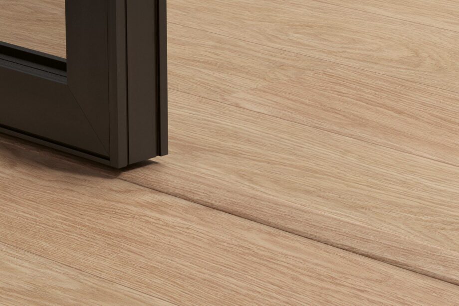 Incizo 5in1 -siirtymälista Quick-Step White Varnished Oak laminaatille, 13x48x2150 mm