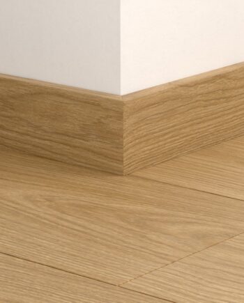 Jalkalista Quick-Step Gingerbread Oak LVT-vinyylilattialle, vedenkestävä, 12x58x2400 mm