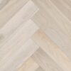 Kalanruotoparketti saarni Esta Elegant Frost Ivory Pores 700 mm erittäin mattalakattu Kalanruotoparketti saarni Esta Elegant Frost Ivory Pores 700 mm erittäin mattalakattu