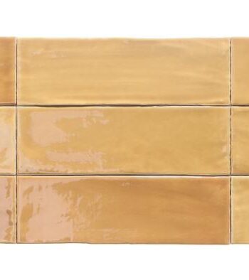 Käsityötyylinen reliefipintainen keraaminen seinälaatta Dune Tabarca Miel, 7,5x23 cm, 9 mm, hunajankeltainen