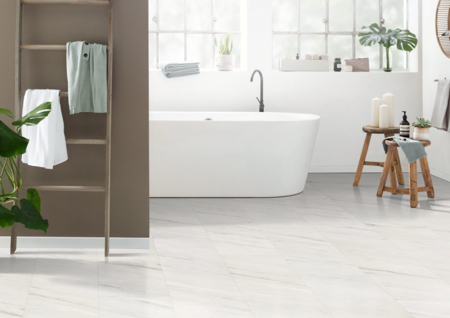 Laattalaminaatti Egger valkoinen Levanto-marmori, Aqua+, 8 mm – 2