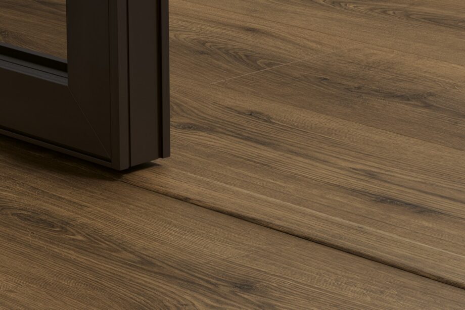 Incizo 5in1 -siirtymälista Quick-Step Warm Brown Oak laminaatille, 13x48x2150 mm